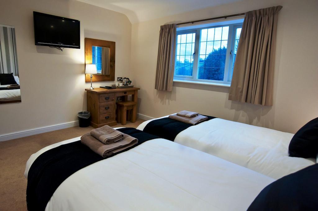 The White Hart Inn Alfreton Room photo